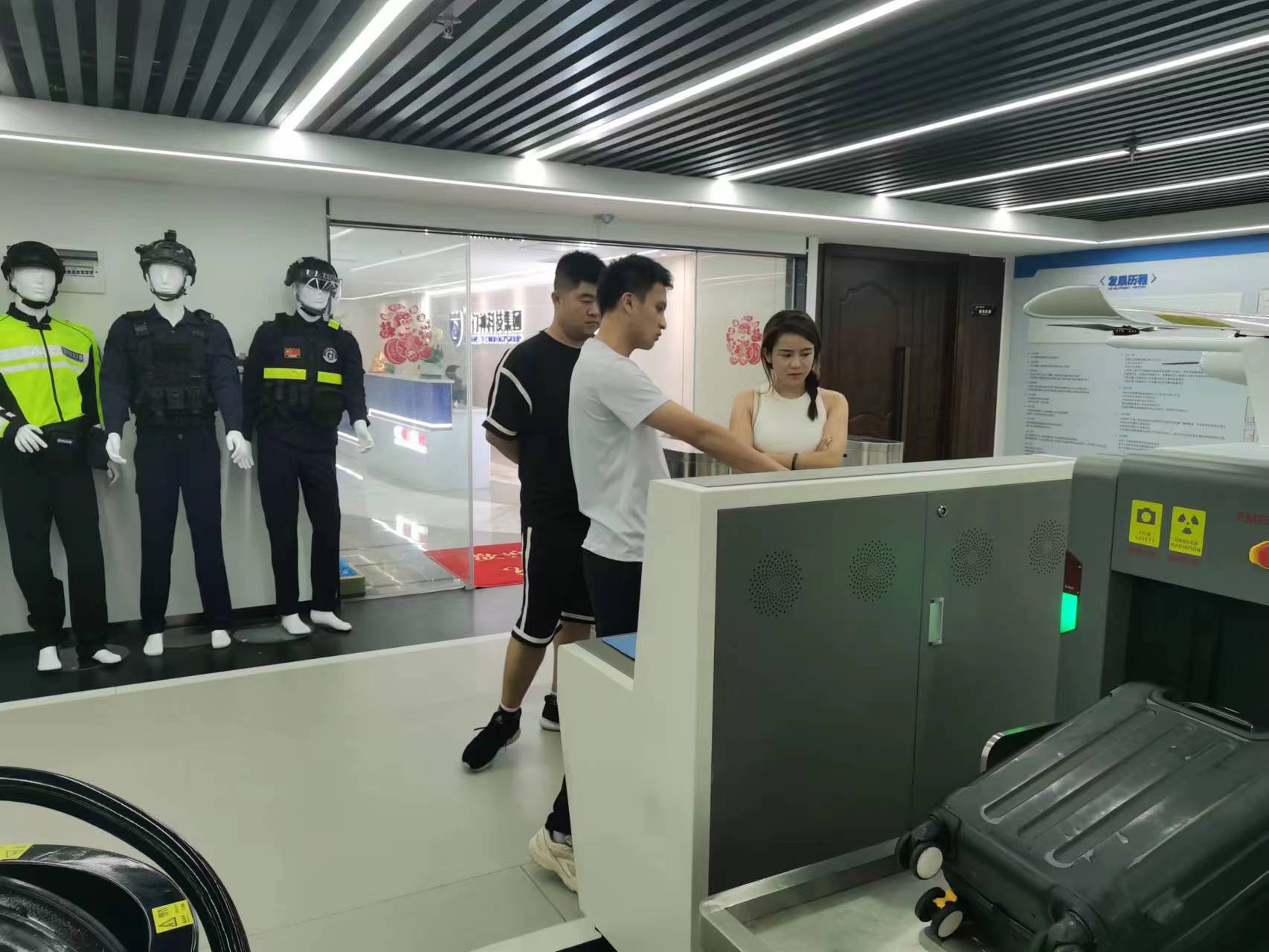 遼寧客戶來司參觀(guān),天美mv星空mv免费观看為其展示創新產品與卓越技術